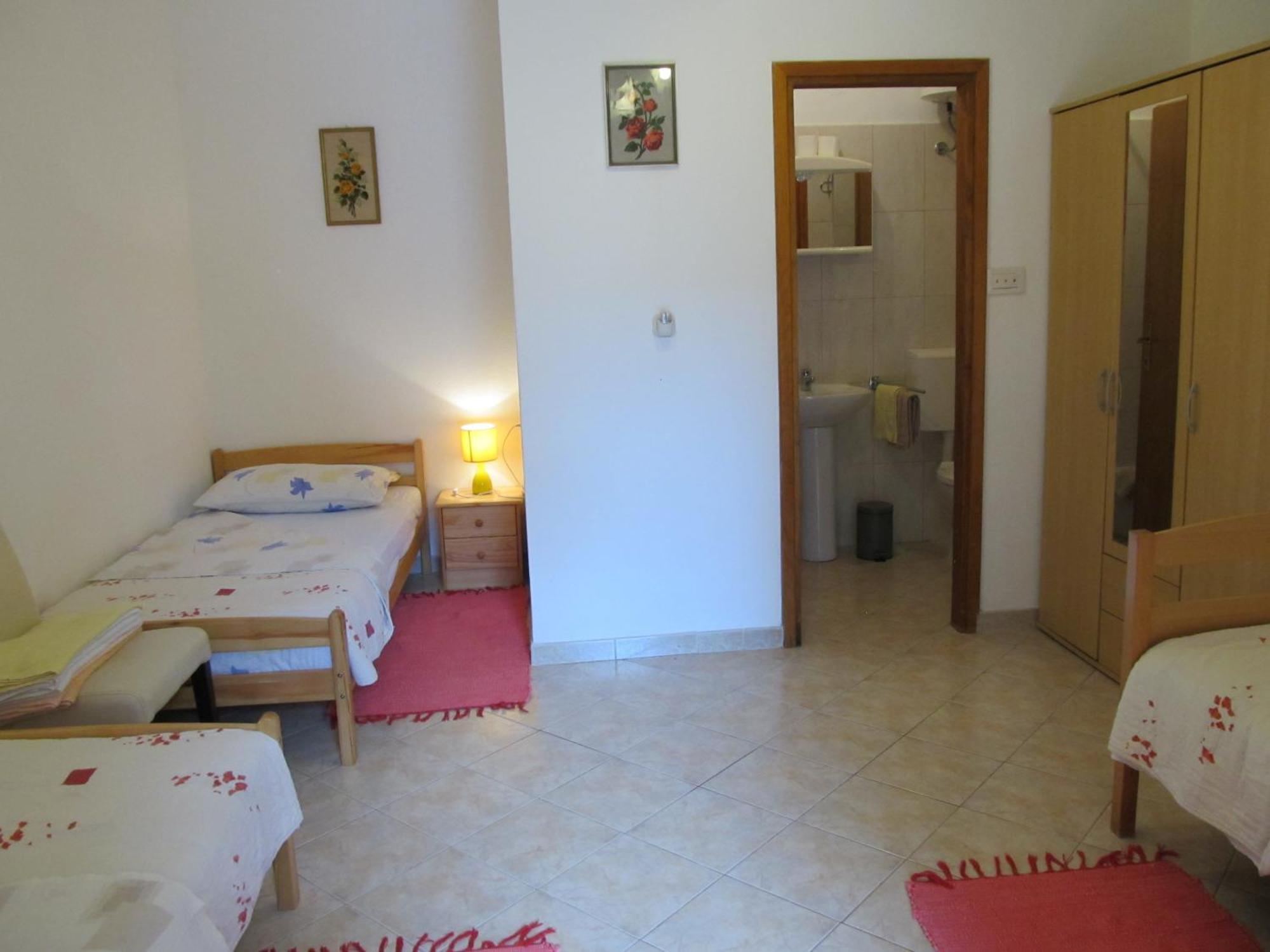 Apartments Vesna With Pool - New! Sveti Lovreč Pazenatički Habitación foto